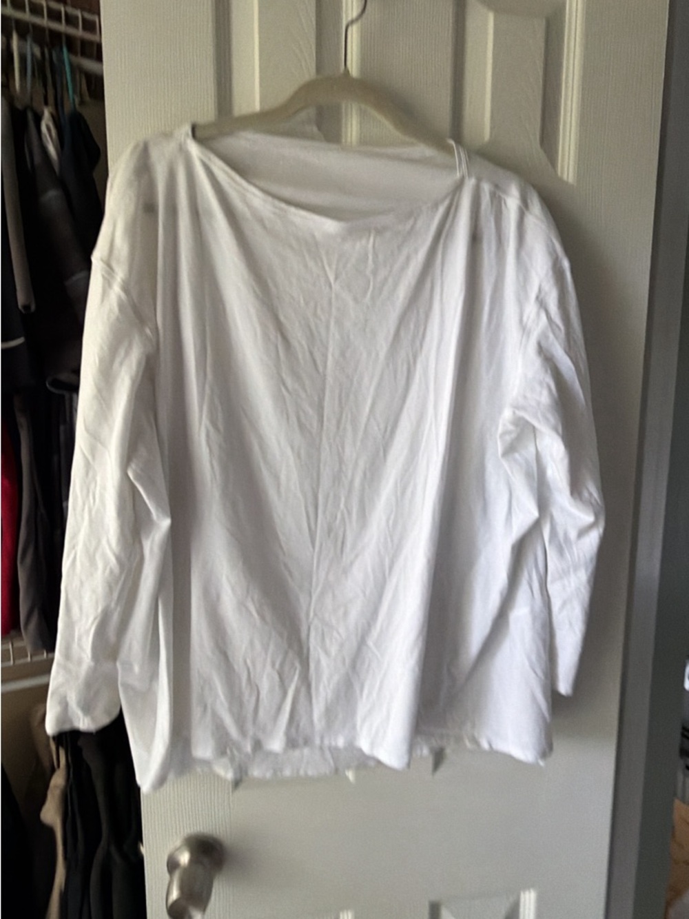 lululemon athletica White Long-Sleeve Women's Tee